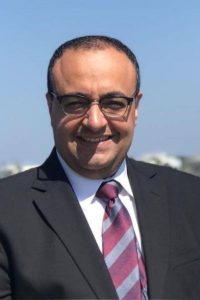 القس يوناثان بولس مدير فرع القاهرة